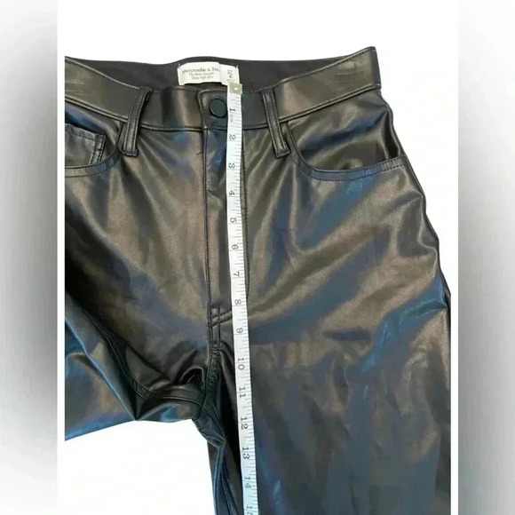 Abercrombie & Fitch Vegan Leather Ankle Straight Pant Size 4 Short - Picture 5 of 10